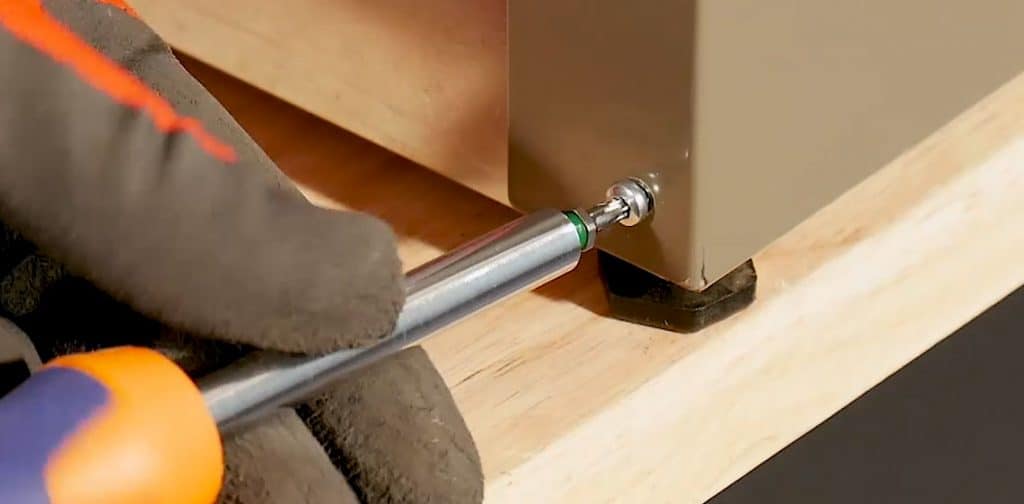 devisser-panneau-lateral