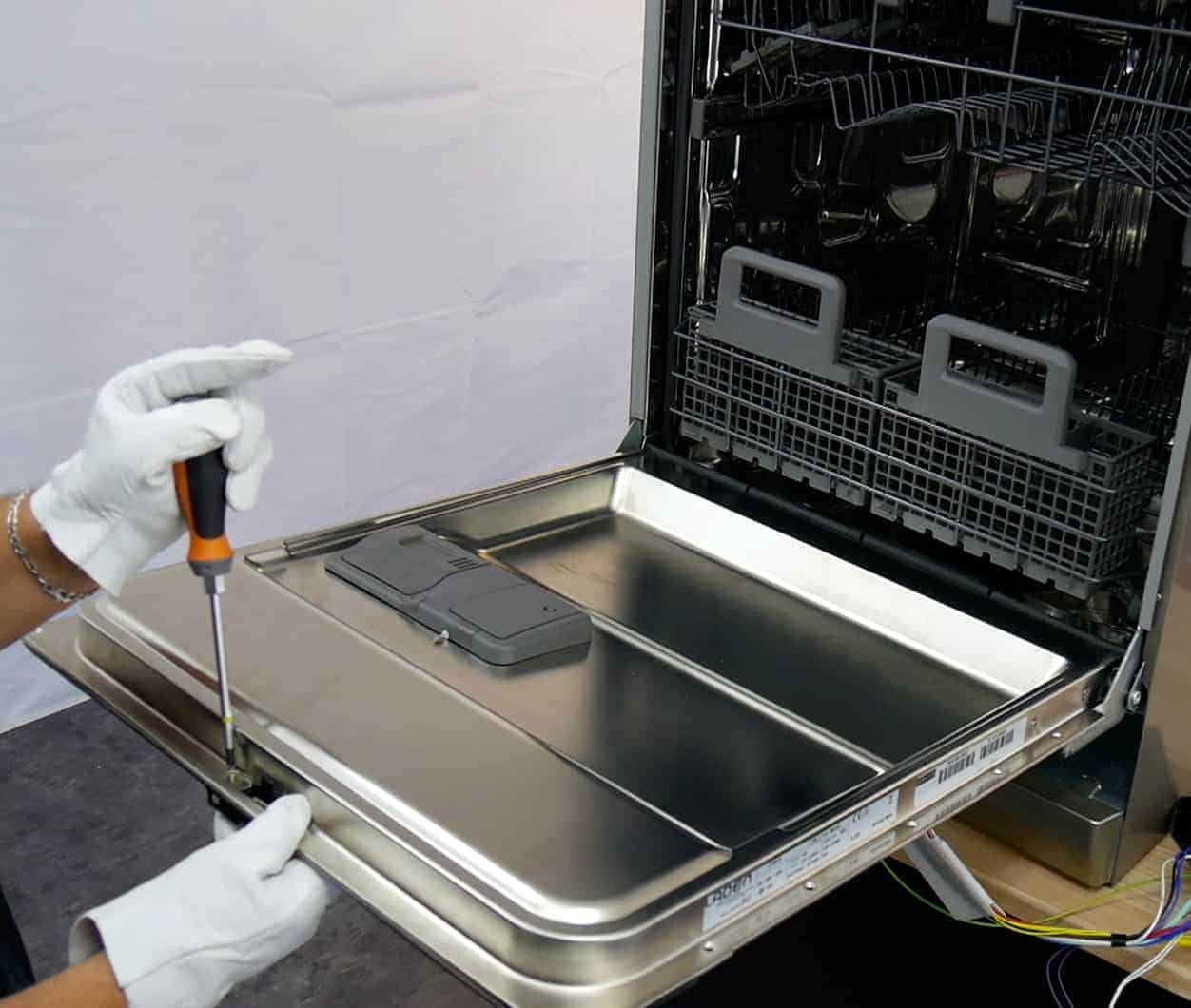 Lavevaisselle comment remplacer la sécurité de porte d