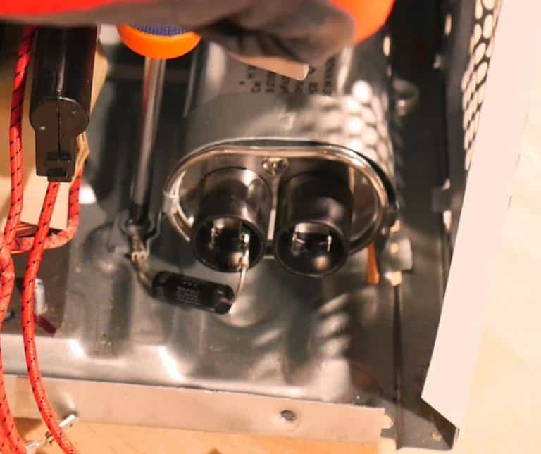 Comment Decharger Un Condensateur De Micro Ondes Comment remplacer le condensateur et la diode de son micro-ondes ? - L