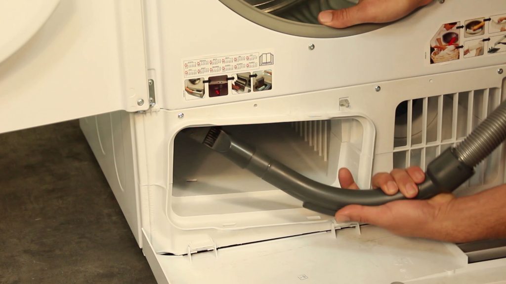enlever les peluches à l'aide de votre aspirateur