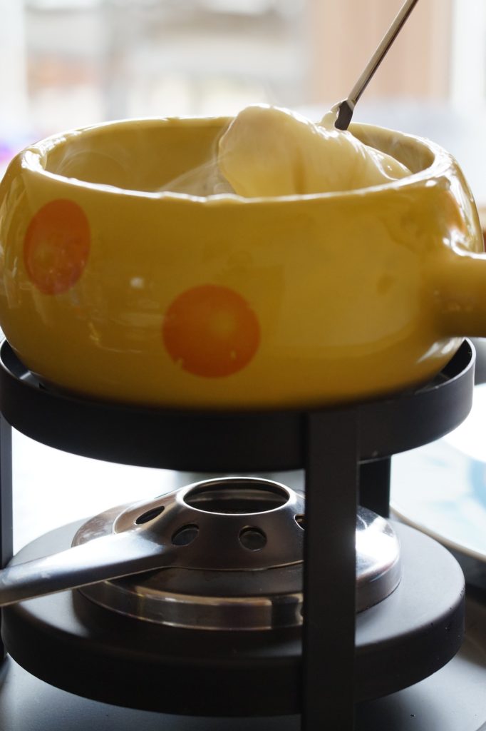 Appareil à fondue à réchaud