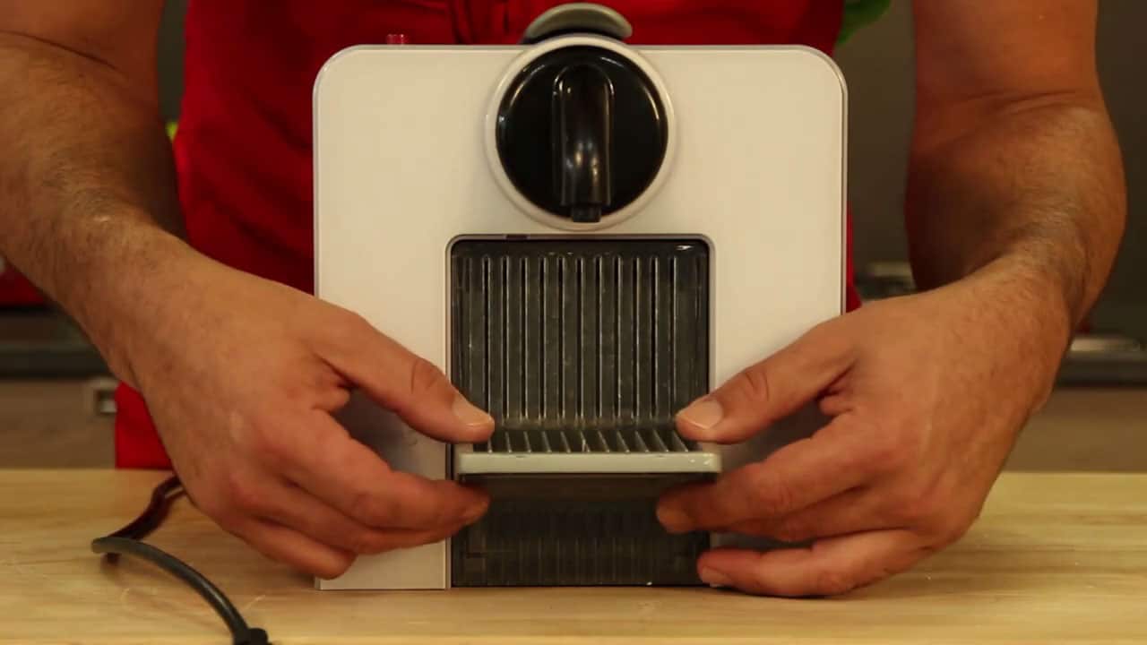 Comment démonter ma Nespresso Krups