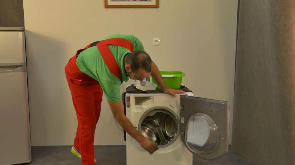Nettoyer l'avant de votre lave-linge