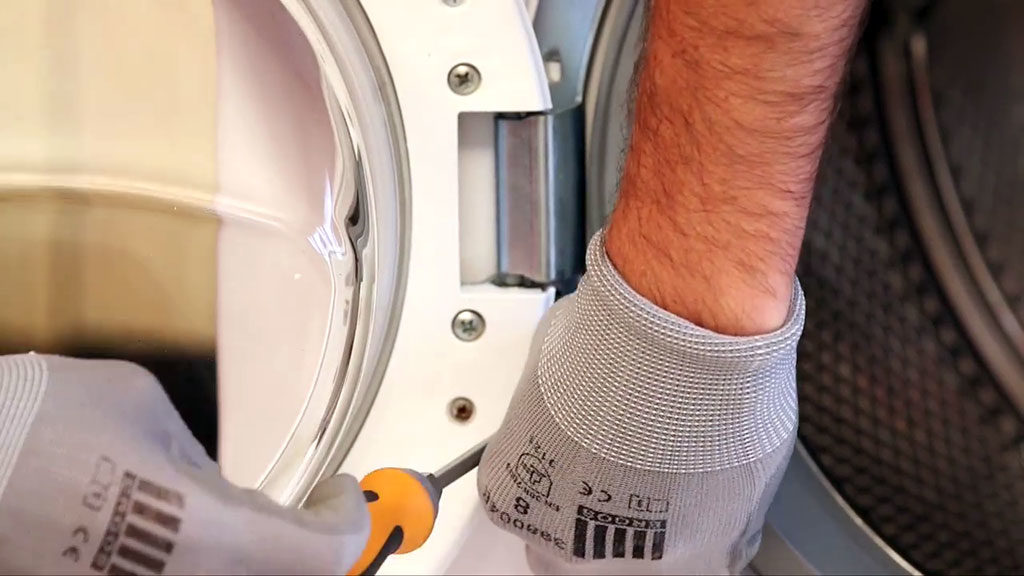 Démonter le hublot de porte du lave-linge