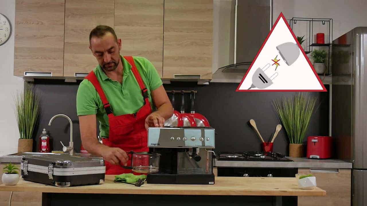 Enlever la tête verseuse
