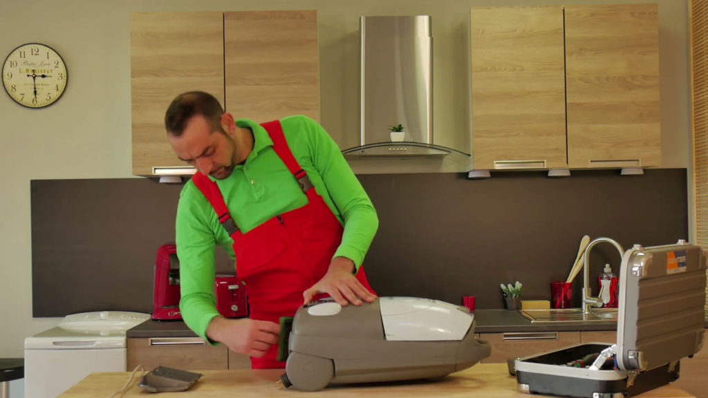 Enlever le filtre de l'aspirateur