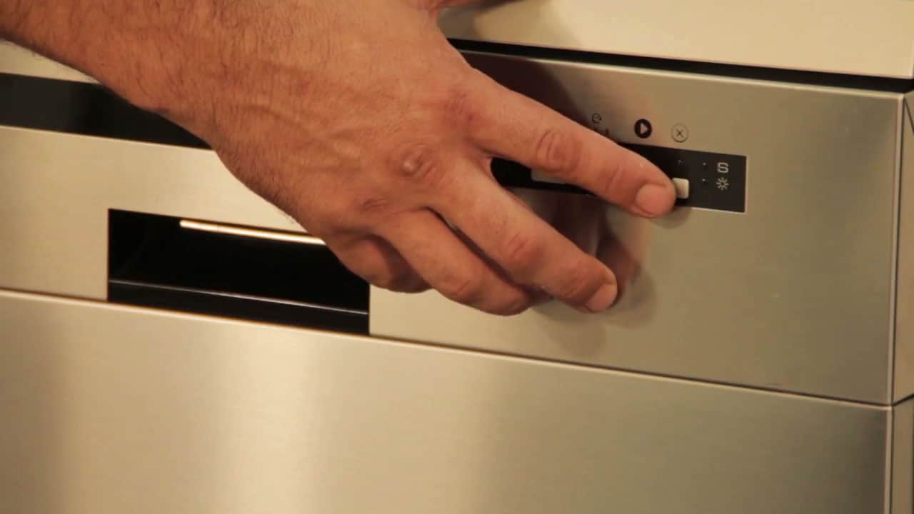 Comment Tester Un Moteur De Lave Linge Comment tester le stator et le tachymètre du moteur d'un lave-linge