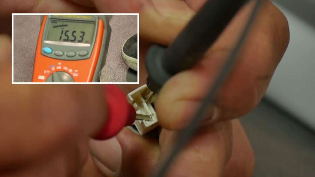 Tester avec le multimètre