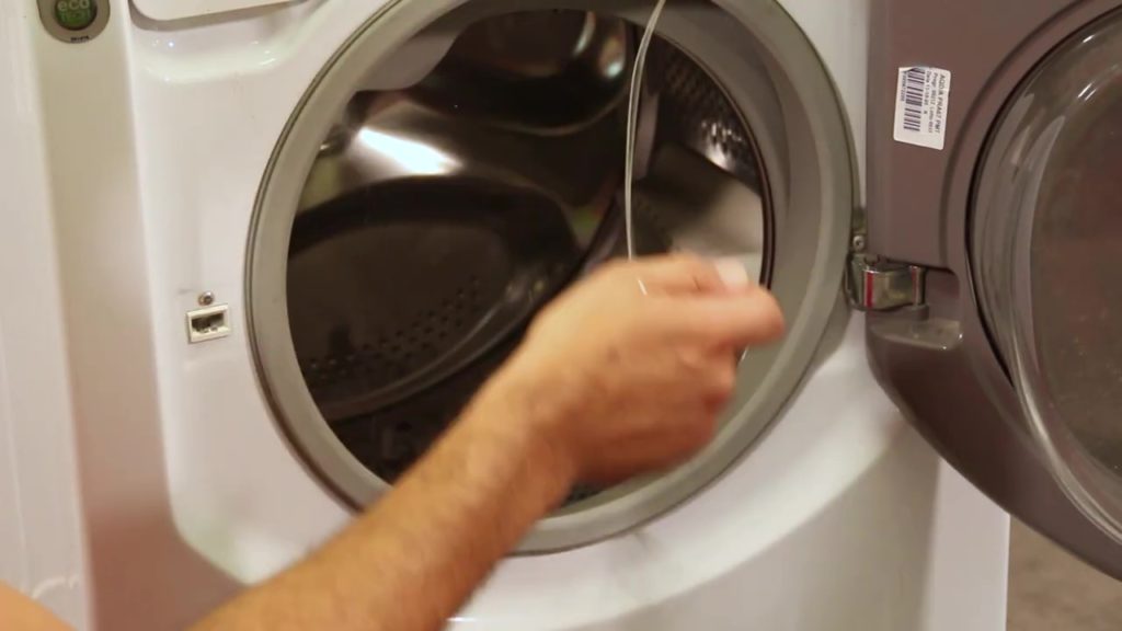 La Porte De Mon Lave Linge Ne Se Ferme Plus Comment changer le verrou de porte sur mon lave-linge Hotpoint Ariston