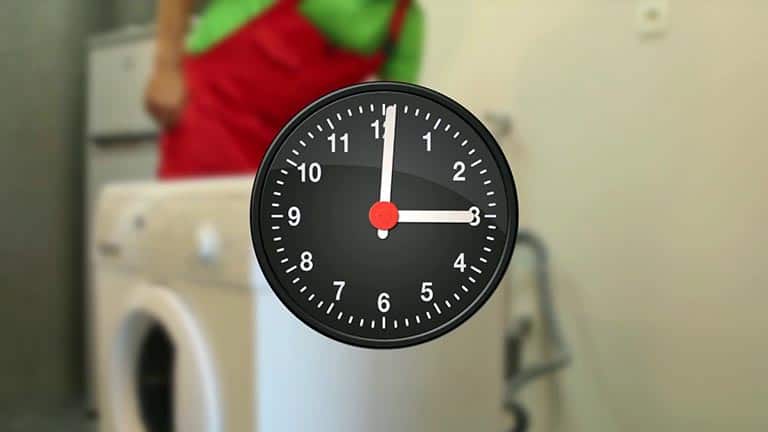 Débrancher le lave-linge et attendre 10 minutes