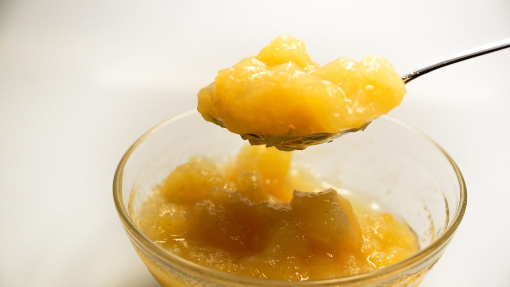 Compote de pommes au micro-ondes