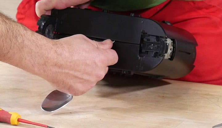 retirez-corps-droit-et-le-bloc-entier-cafetiere-magimix Retirez le corps droit et le bloc entier