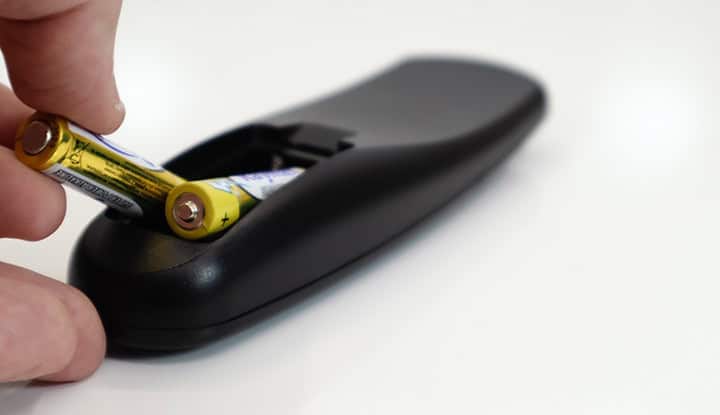 Piles dans une télécommande