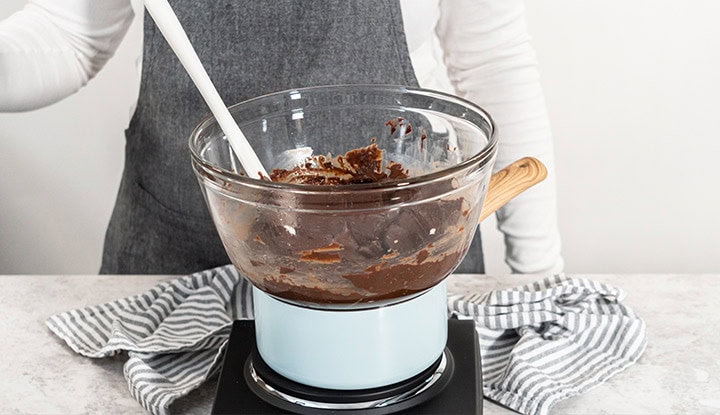 chocolat qui fond au bain-marie