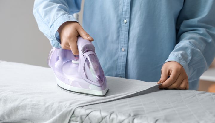 fer à repasser sur housse fer à repasser sur housse